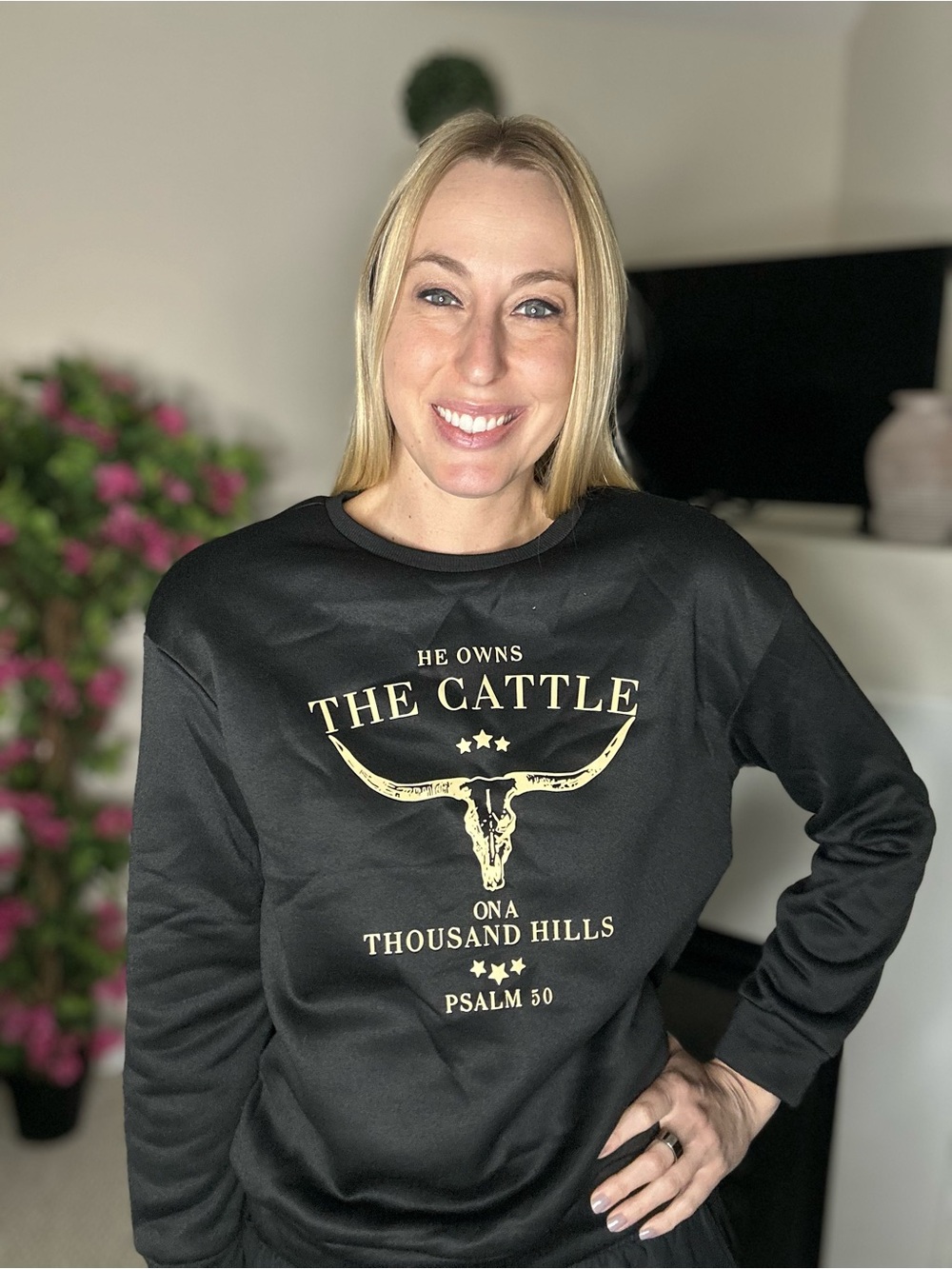 New SHEIN Black Graphic Crewneck Sweatshirt with Gold Psalm 50 Design
